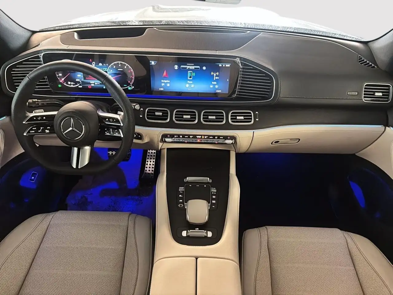 Mercedes-Benz GLS снимка Mercedes-Benz GLS