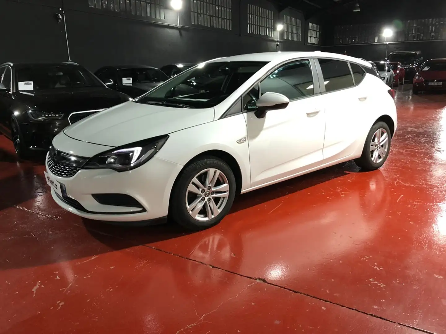 Opel Astra 1.6CDTi S/S Dynamic Aut. 136 Bianco - 1