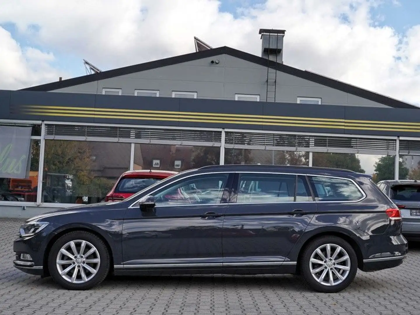 Volkswagen Passat Variant Comfortline BMT/Start-Stopp Grijs - 2
