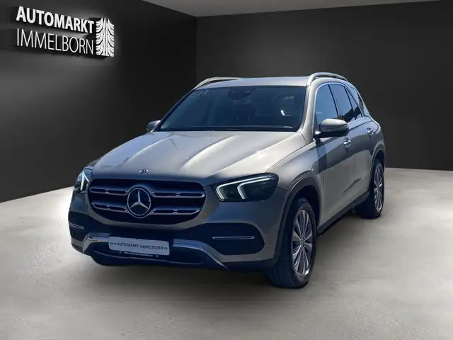 Mercedes-Benz Gle view 3