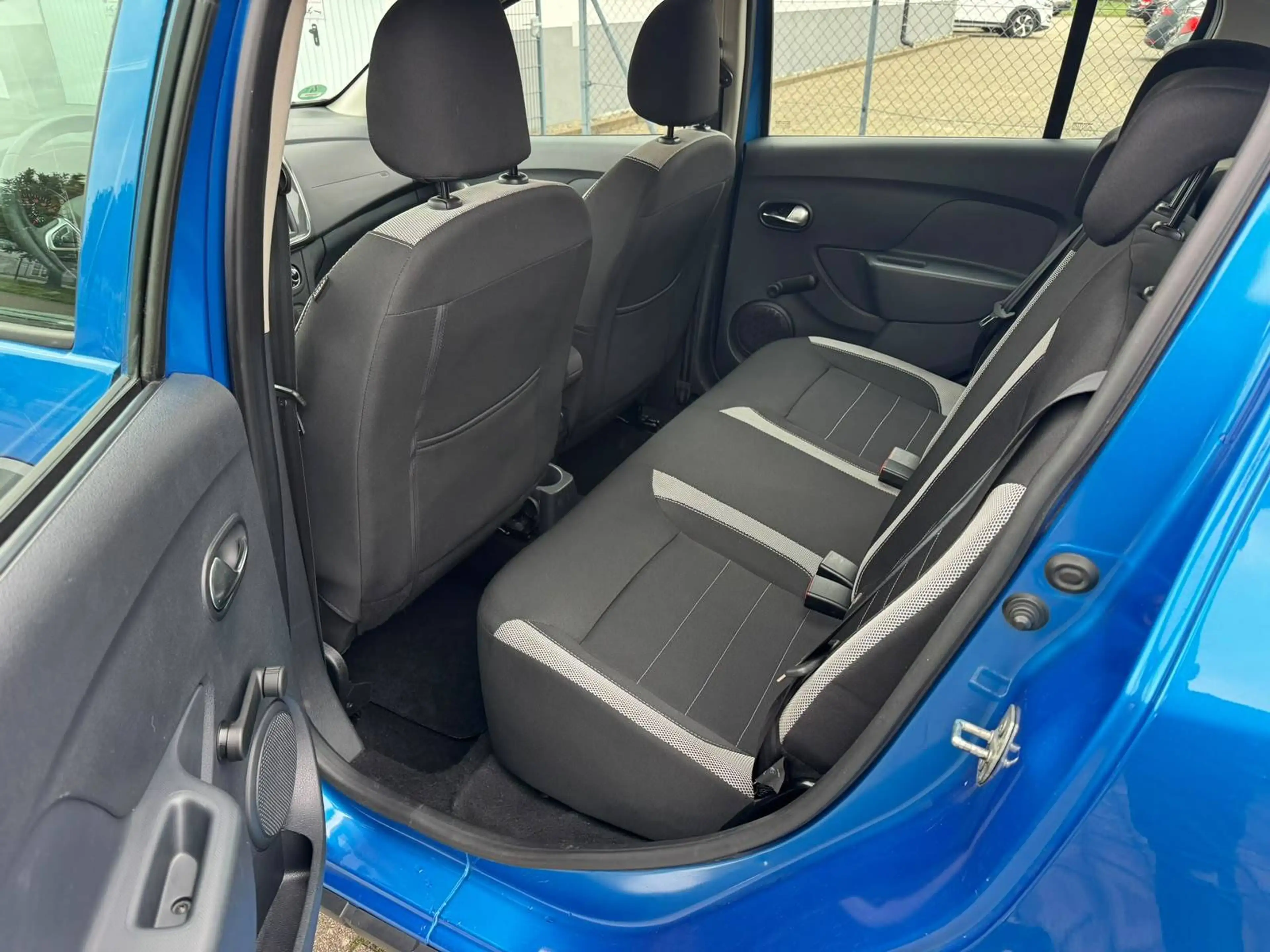 Dacia Sandero Stepway Prestige*Kamera*Tüv*Insp.neu — photo 12