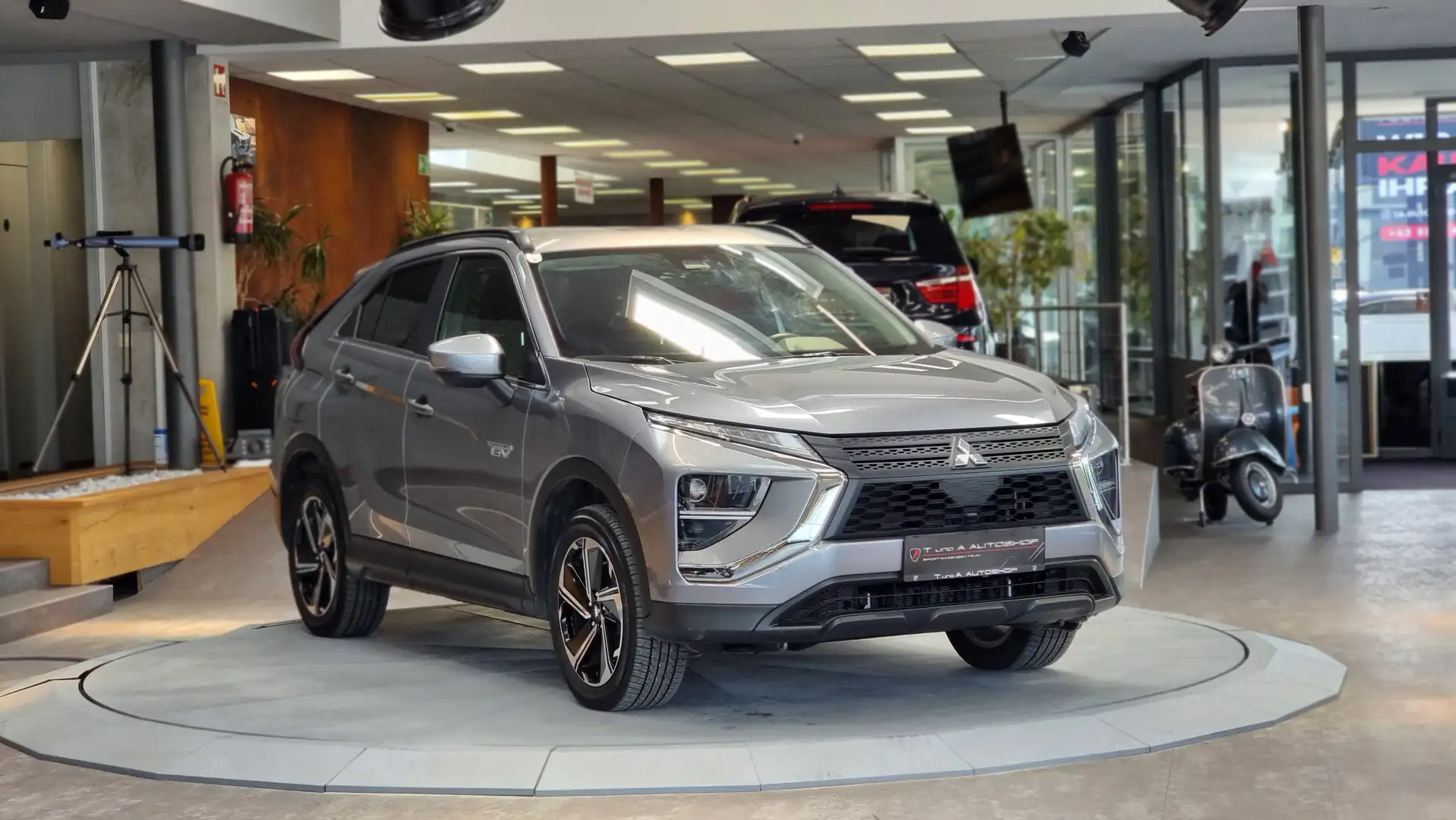 Mitsubishi Eclipse Cross 1-Hand Aut. *Kamera*18Zoll*Dachreling*LED* Grau - 2