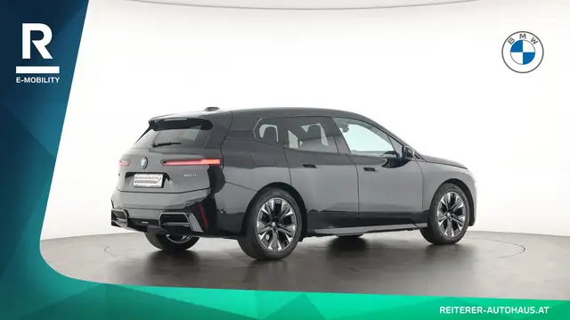 BMW Ix view 7
