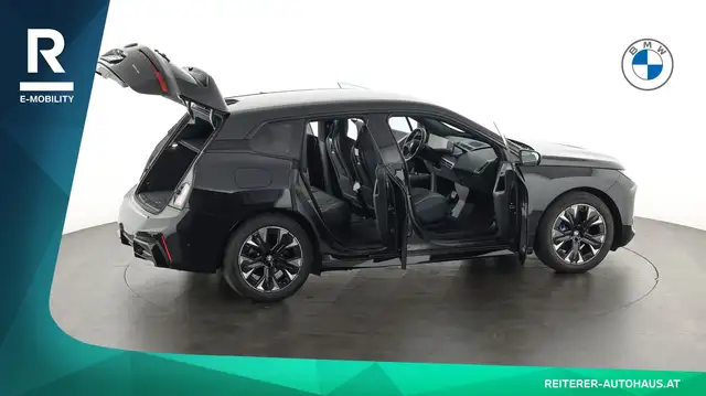 BMW Ix view 13
