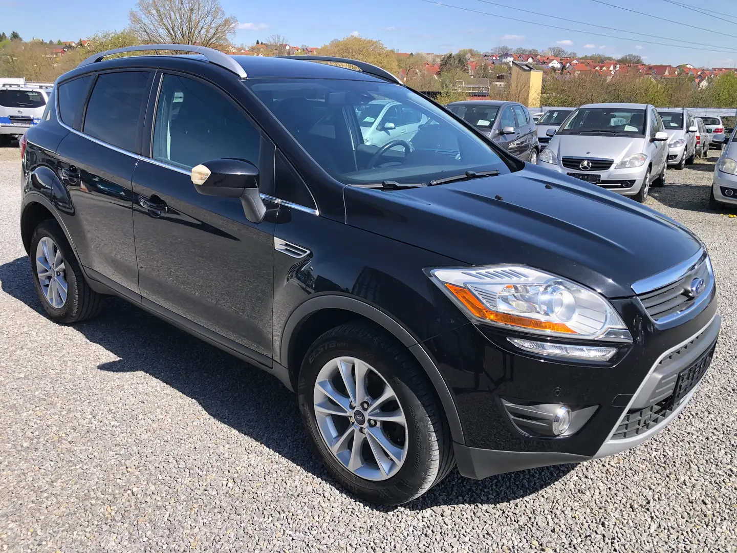 Ford Kuga 2,0 TDCi 4x4 103kW Titanium*Bi-Xenon*NAVI*2.Hand* Negro - 2