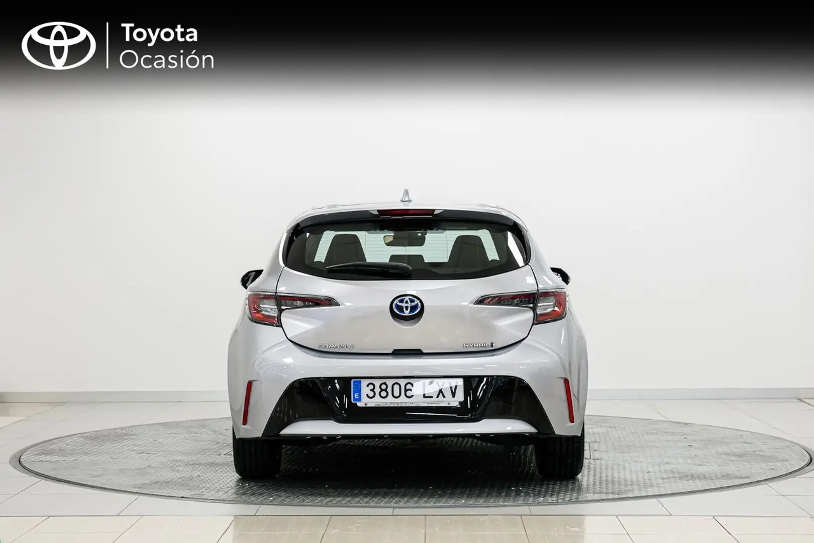 Toyota Corolla 125 Active Tech Grijs - 2