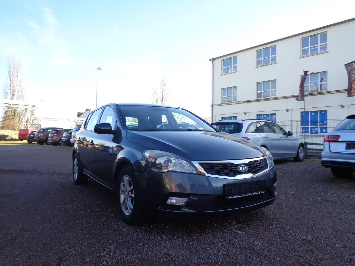 Kia Ceed / cee'd Edition 7 1.Hand Gris - 2