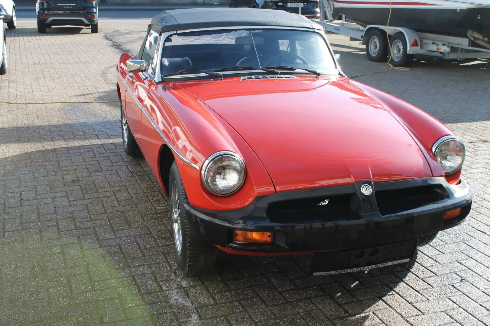 MG MGB -1,8 Cabrio Rot - 1