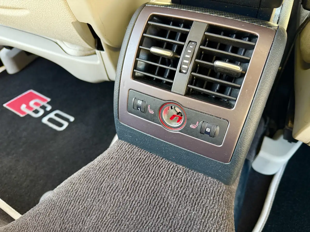 Audi S6 4.2 V8 quattro tiptronic, foto 12