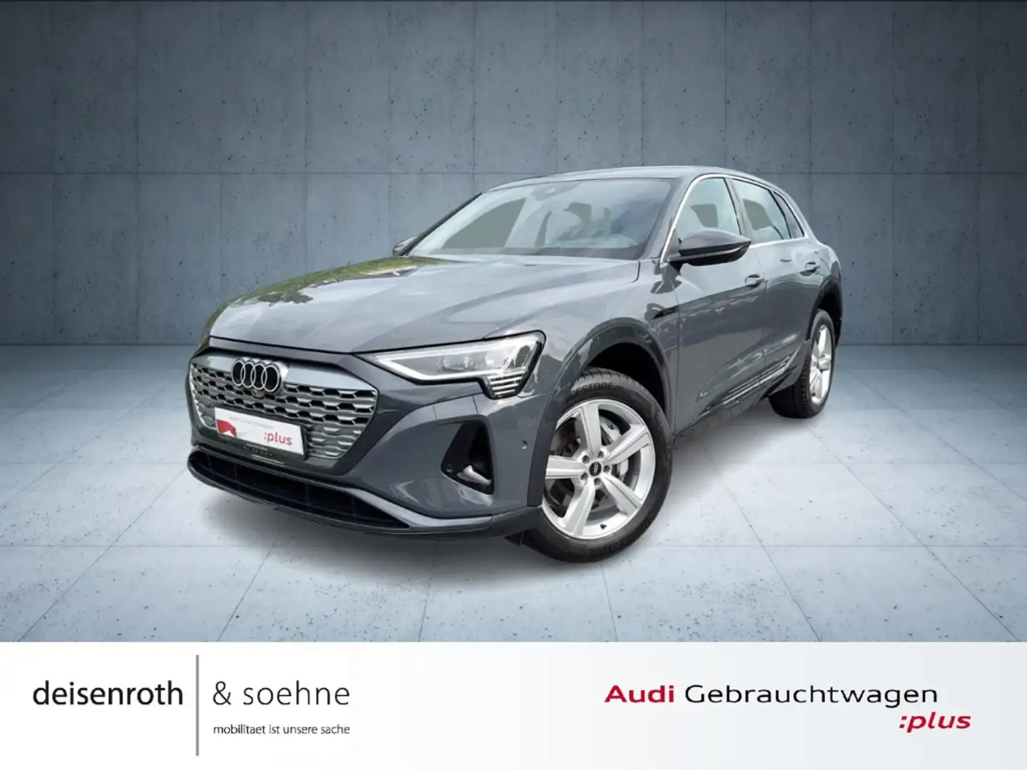 Audi Q8 e-tron advanced 55 qu AHK/HuD/Matrix/PBox/20''/Assist/LHZ Grau - 1
