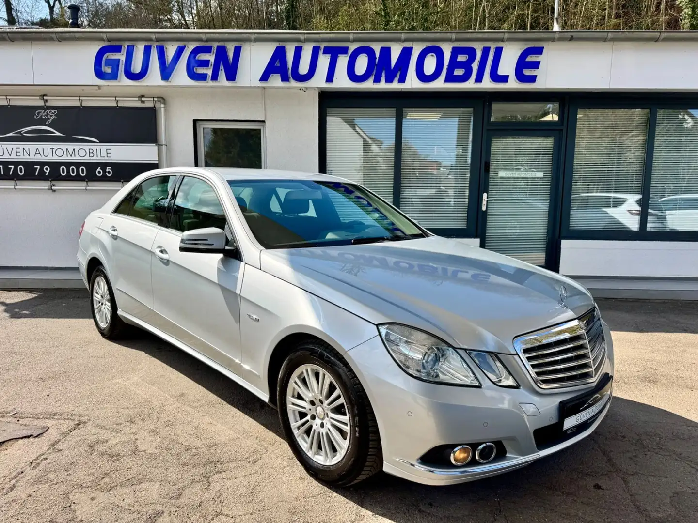 Mercedes-Benz E 220 CDI BE STANDHEIZUNG NAVI PDC BI-XENON LED Argent - 2