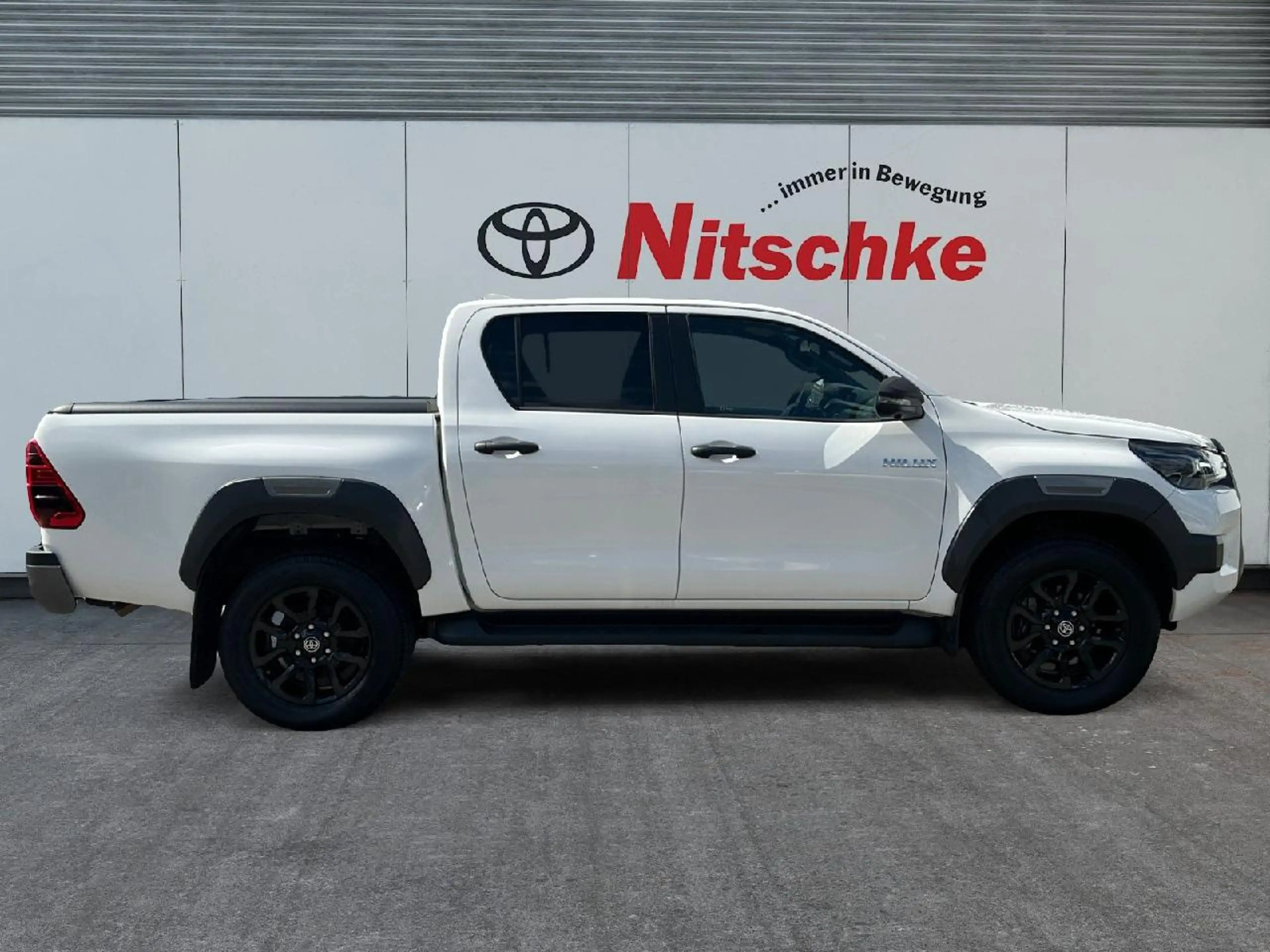 Toyota Hilux 2.8 Double Cab Invincible 4x4, Rollo AHK — photo 6
