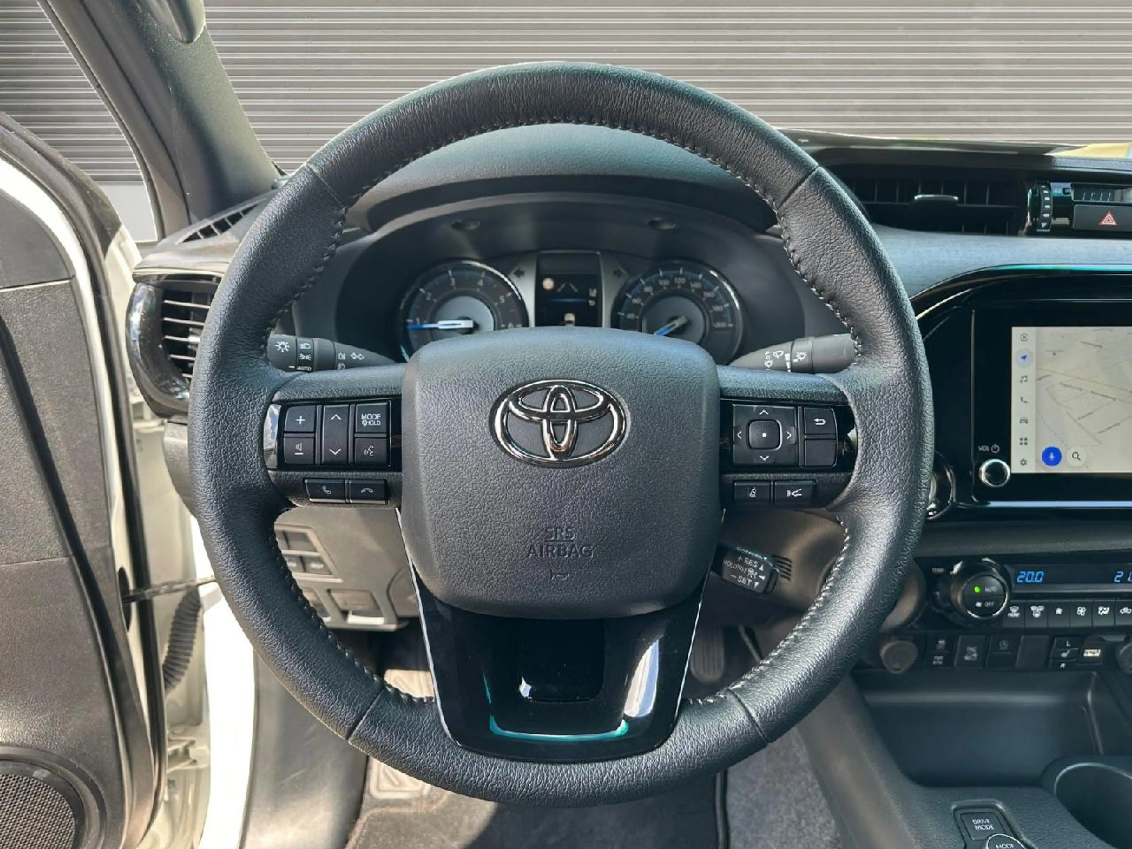 Toyota Hilux 2.8 Double Cab Invincible 4x4, Rollo AHK — photo 11
