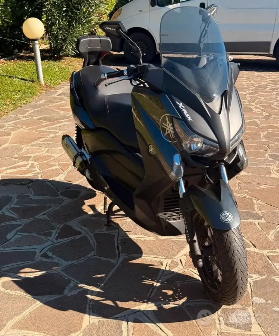 Yamaha X-Max 250 Iron Max ABS Nero - 2