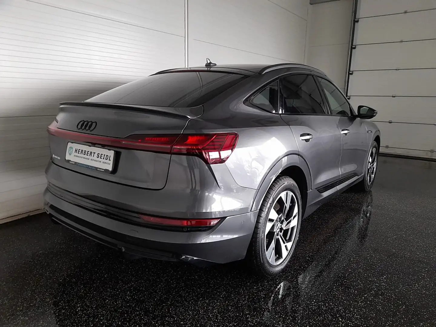 Audi e-tron SB 55 quattro S-LINE *NP: € 102.191,- / OPTIKPA... Gris - 2