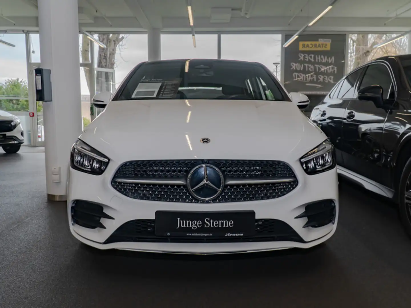 Mercedes-Benz B 200 d AMG-Sport/LED/Cam/Pano/Totw/Keyl/Sound Blanc - 2