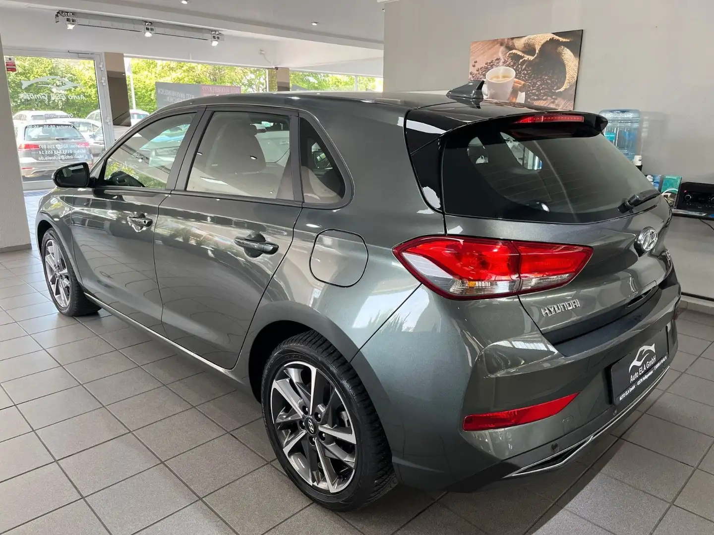 Hyundai i30 1.0 Mild-Hybrid 1.Hand|Navi|Kamera|Klimaaut. Gris - 2
