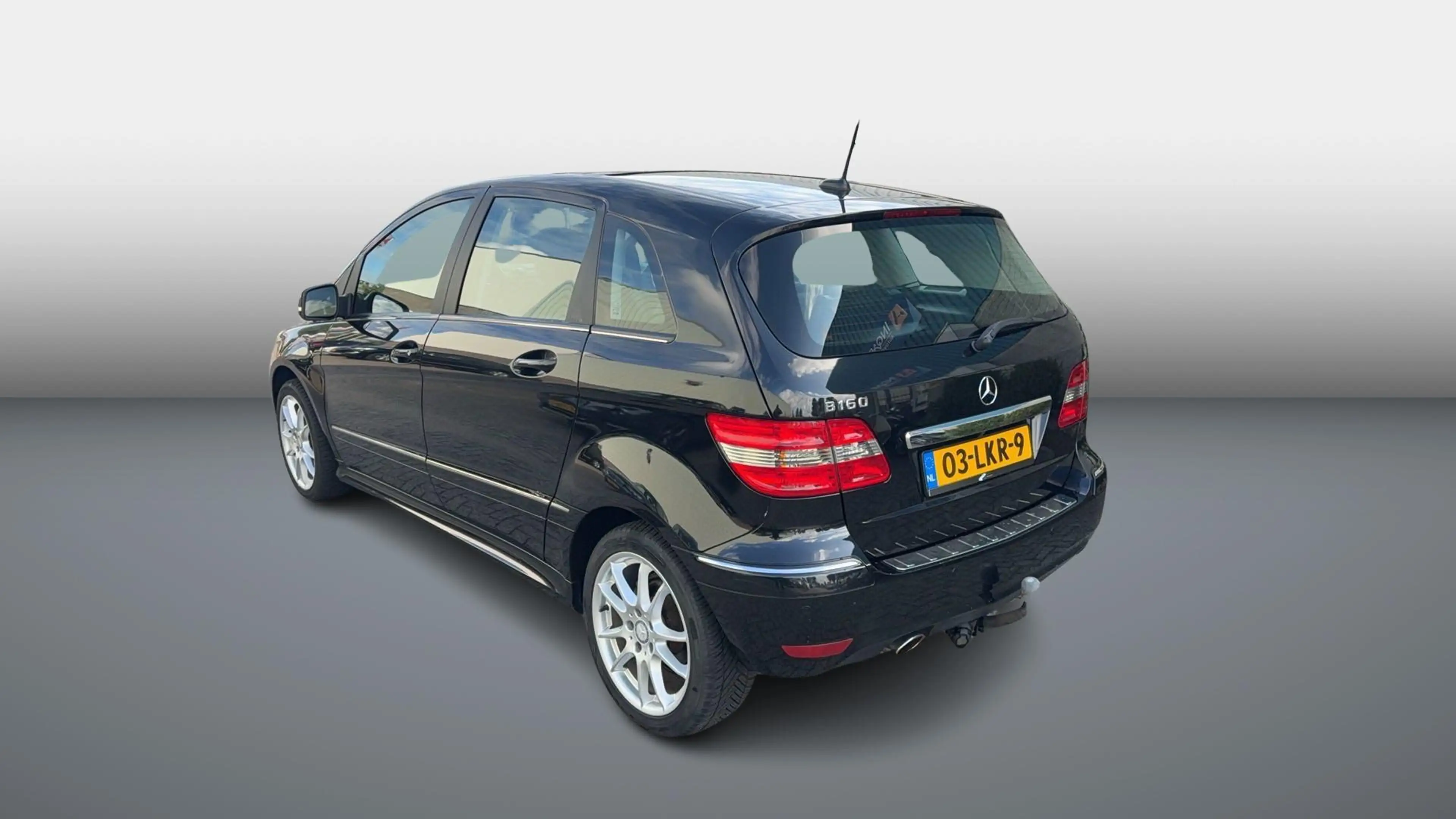 Mercedes-Benz B 160 BlueEFFICIENCY Sportpakket|Schuifdak|Trekhaak|Carp — photo 2