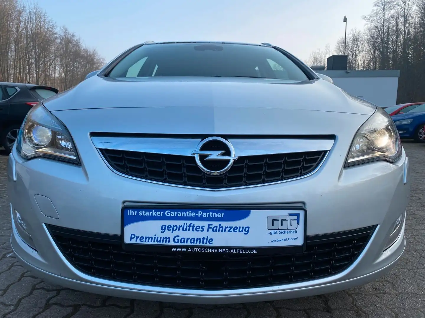 Opel Astra J Sports Tourer Innovation TEMPO Silber - 2