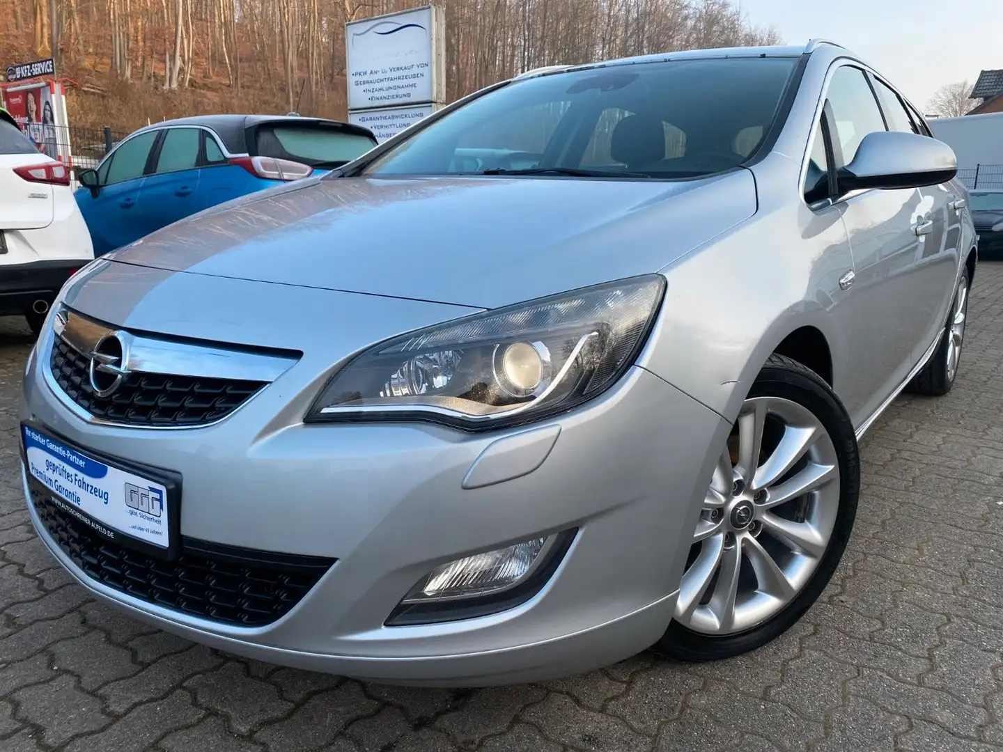 Opel Astra J Sports Tourer Innovation TEMPO Silber - 1