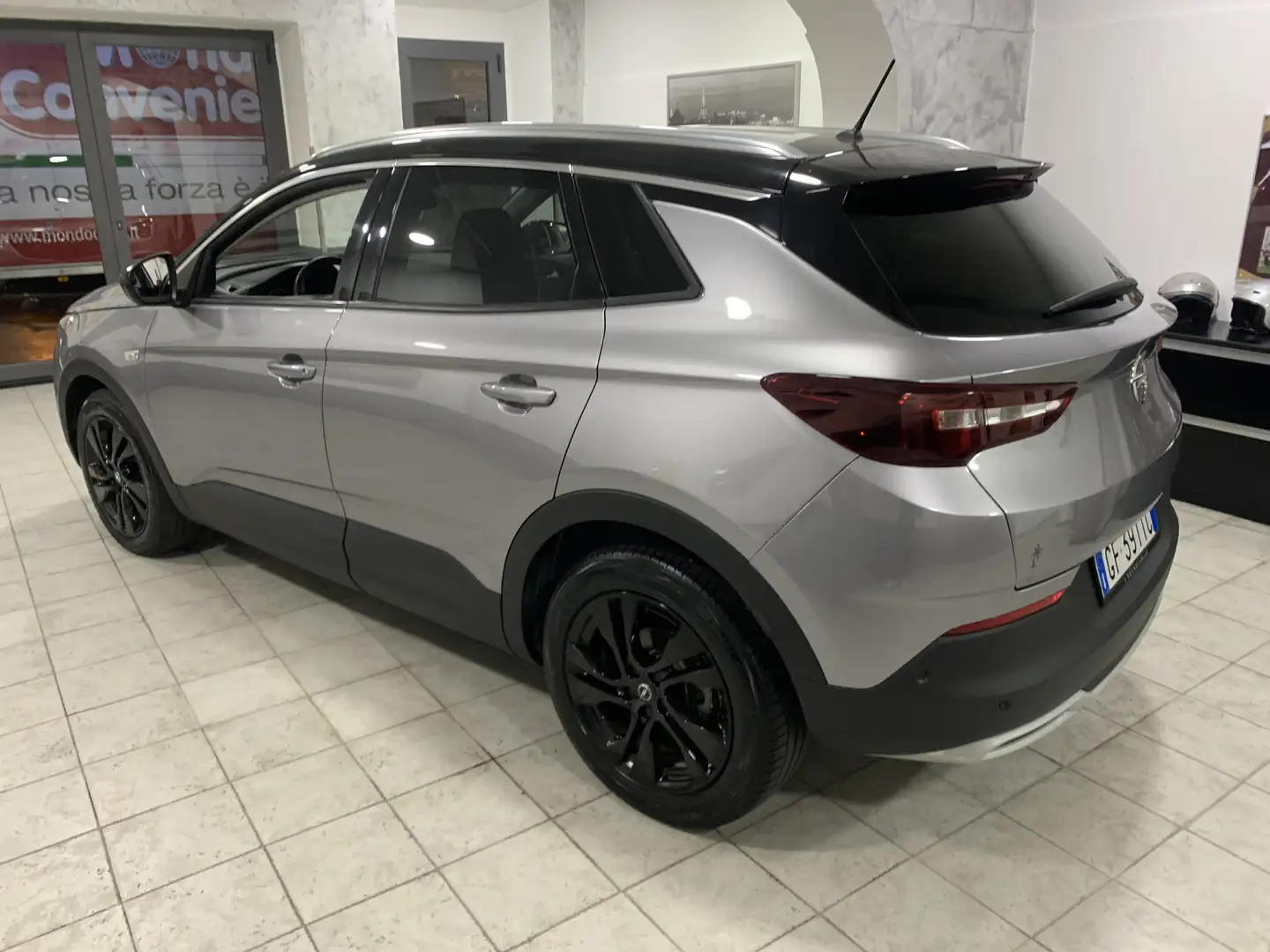 Opel Grandland X Grandland X 1.2 Design Line s Grigio - 2