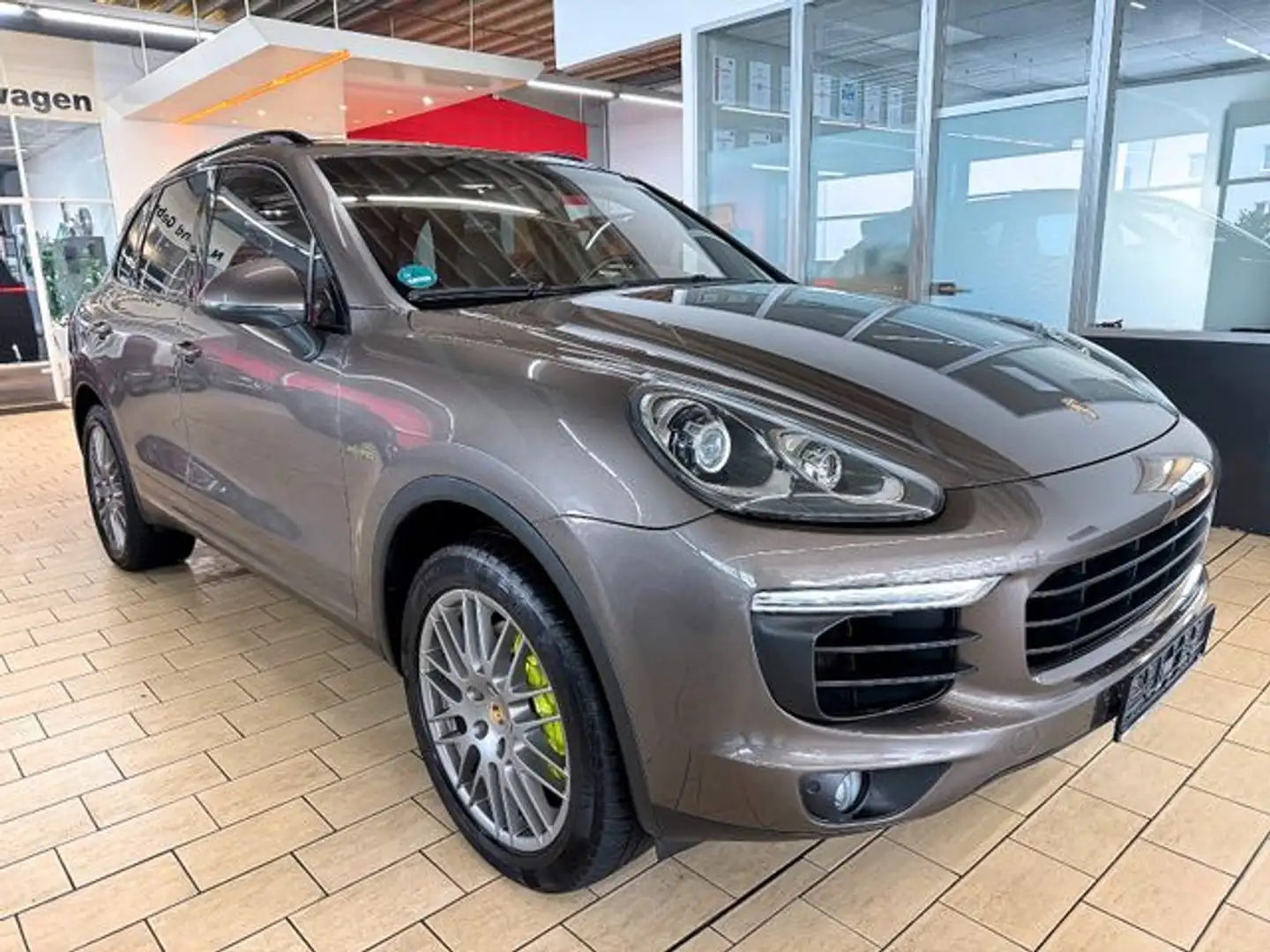 Porsche Cayenne S E-Hybrid *NAVI+BI-XEN+PASM+PANO+BOSE* - 1