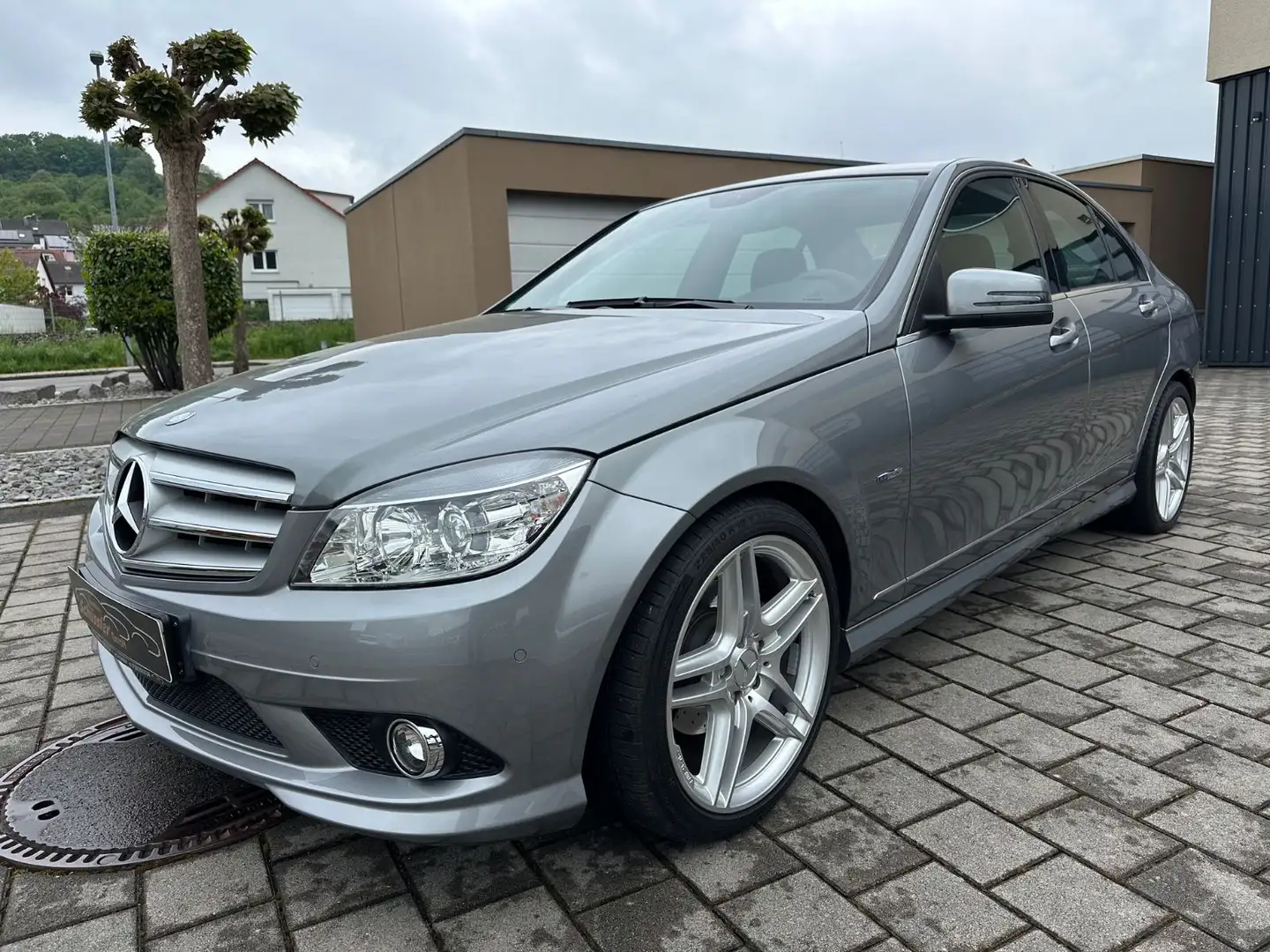 Mercedes-Benz C 180 Kompressor AVANTGARDE AMG Line / 65 TKM Silber - 1