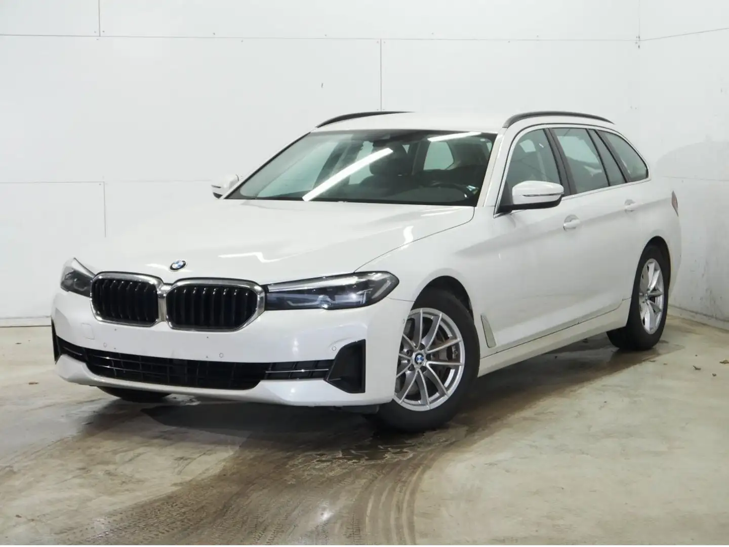 BMW 530 530d Touring LiveCockpitProf ParkKamera 4xKlima Weiß - 1