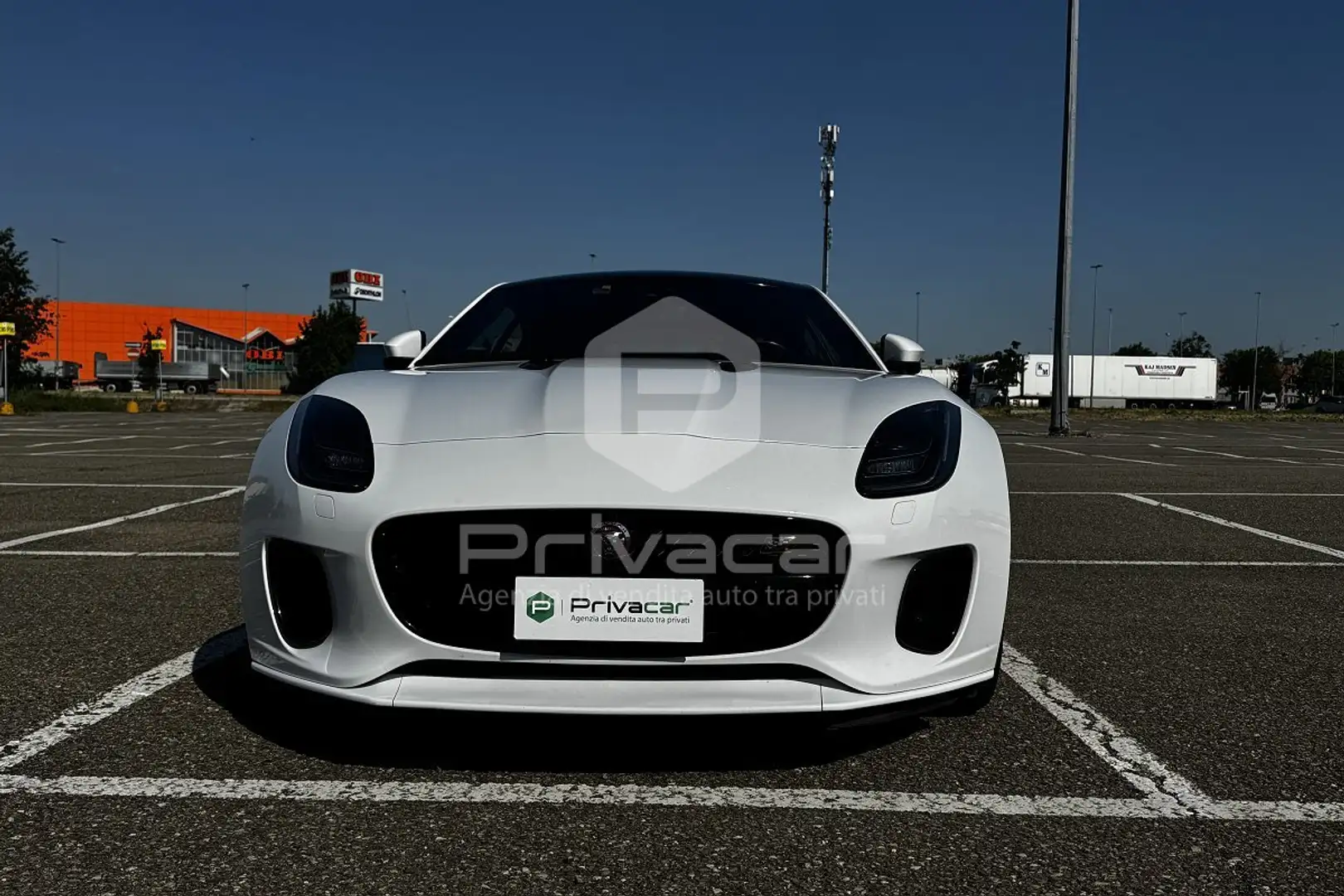 Jaguar F-Type F-Type 2.0 aut. Coupé Chequered Flag Blanc - 2