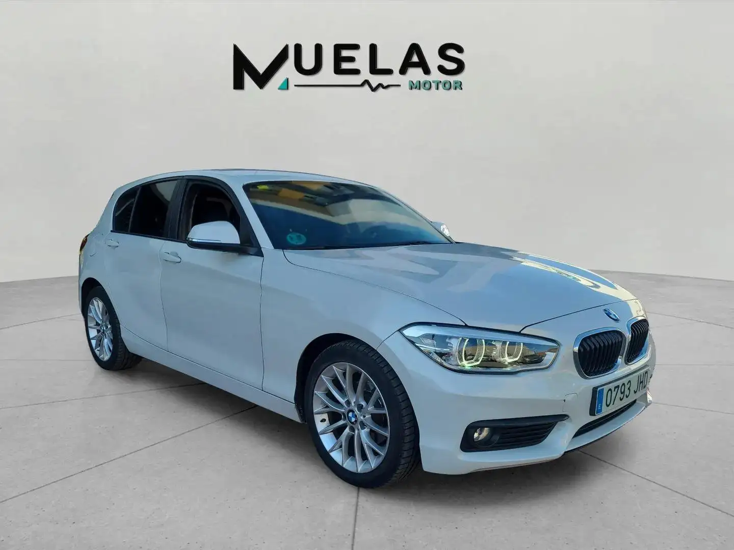 BMW 116 116d Blanc - 2