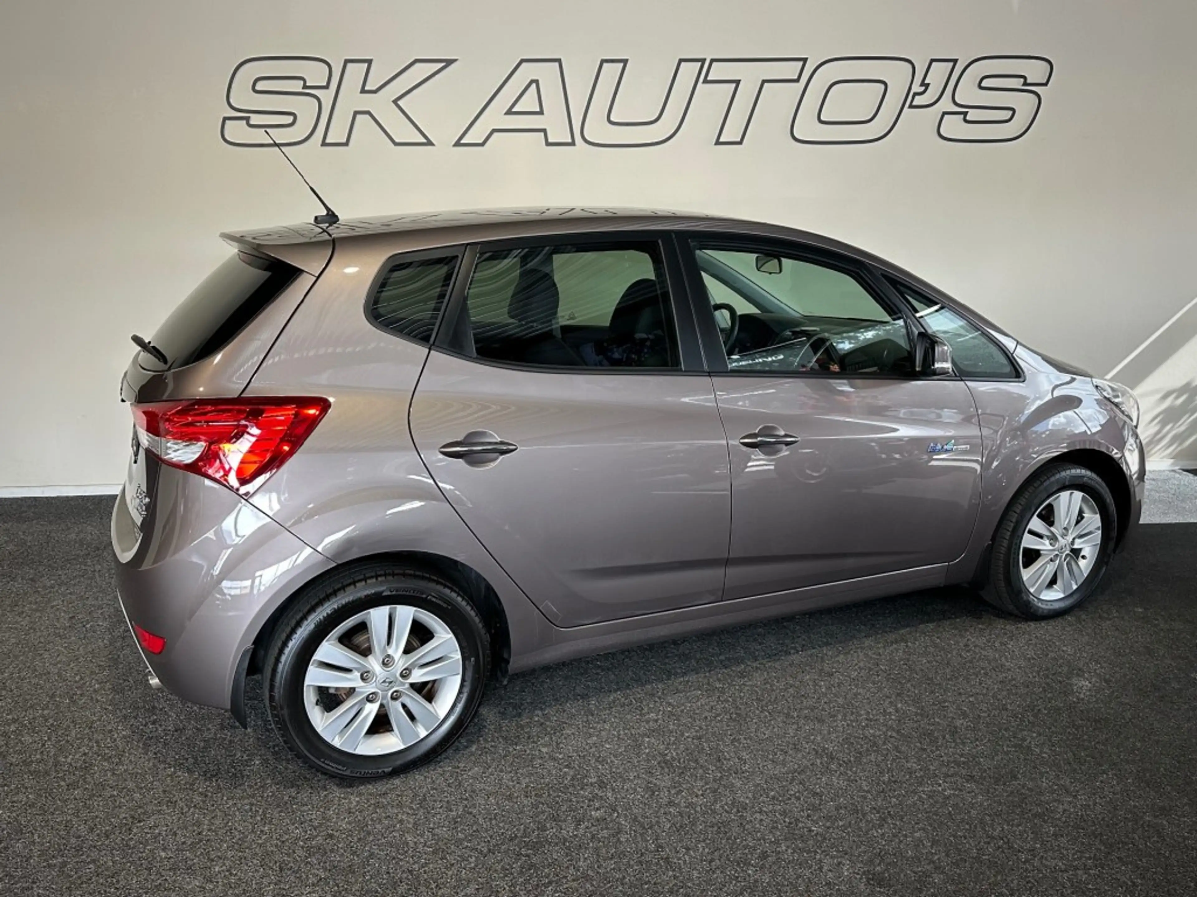 Hyundai iX20 1.4I PRO l NAP l CLIMATE l DEALERONDH l LEDER l CR — photo 3