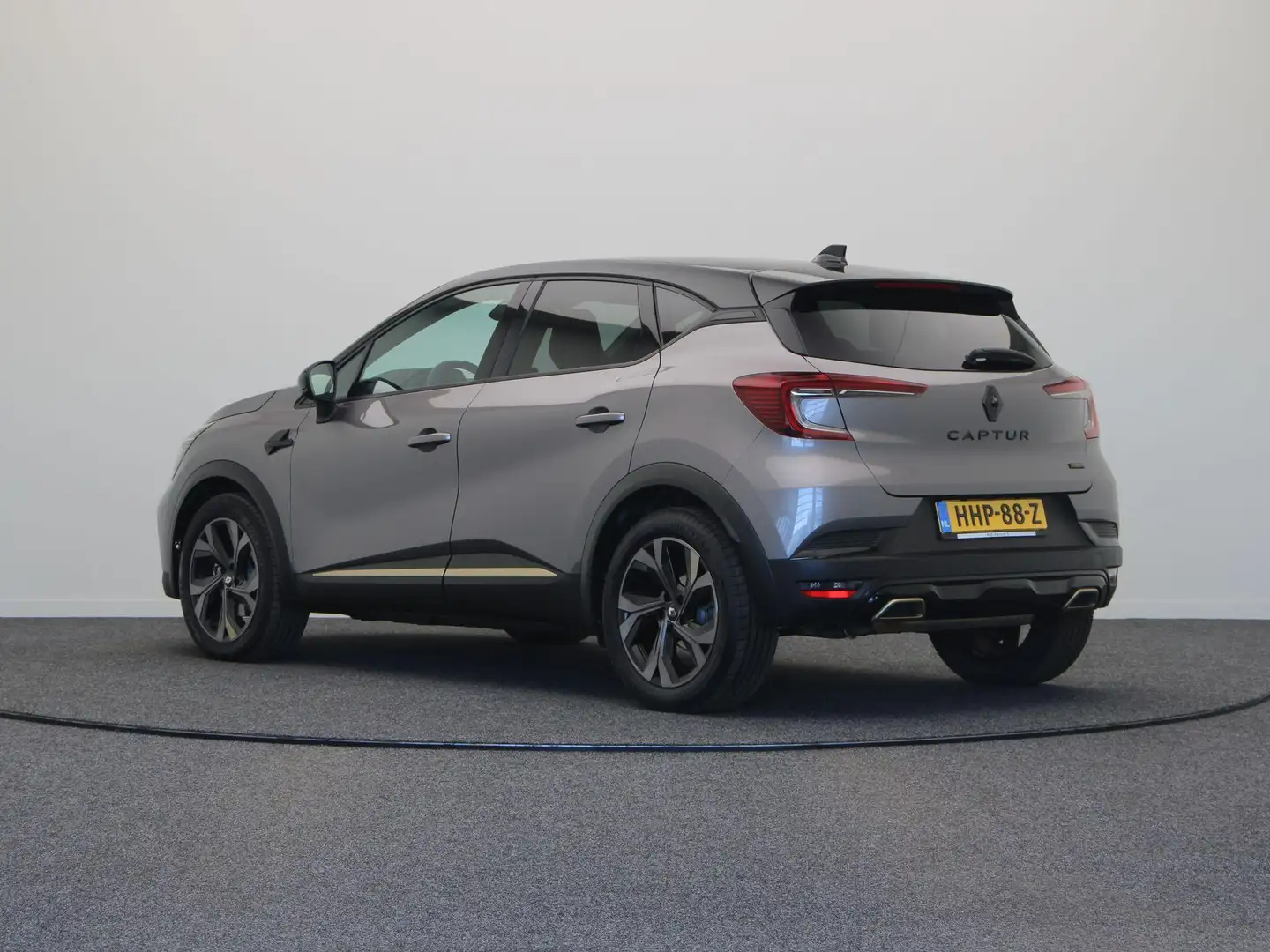 Renault Captur 1.6 E-Tech full hybrid 145 E-Tech engineered | Ach Grau - 2