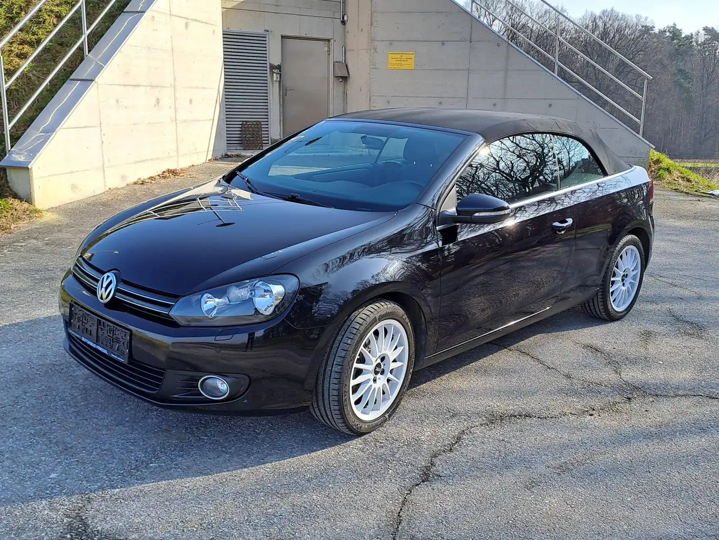 Volkswagen Golf Cabriolet Golf Cabrio BMT 1,2 TSI Schwarz - 2