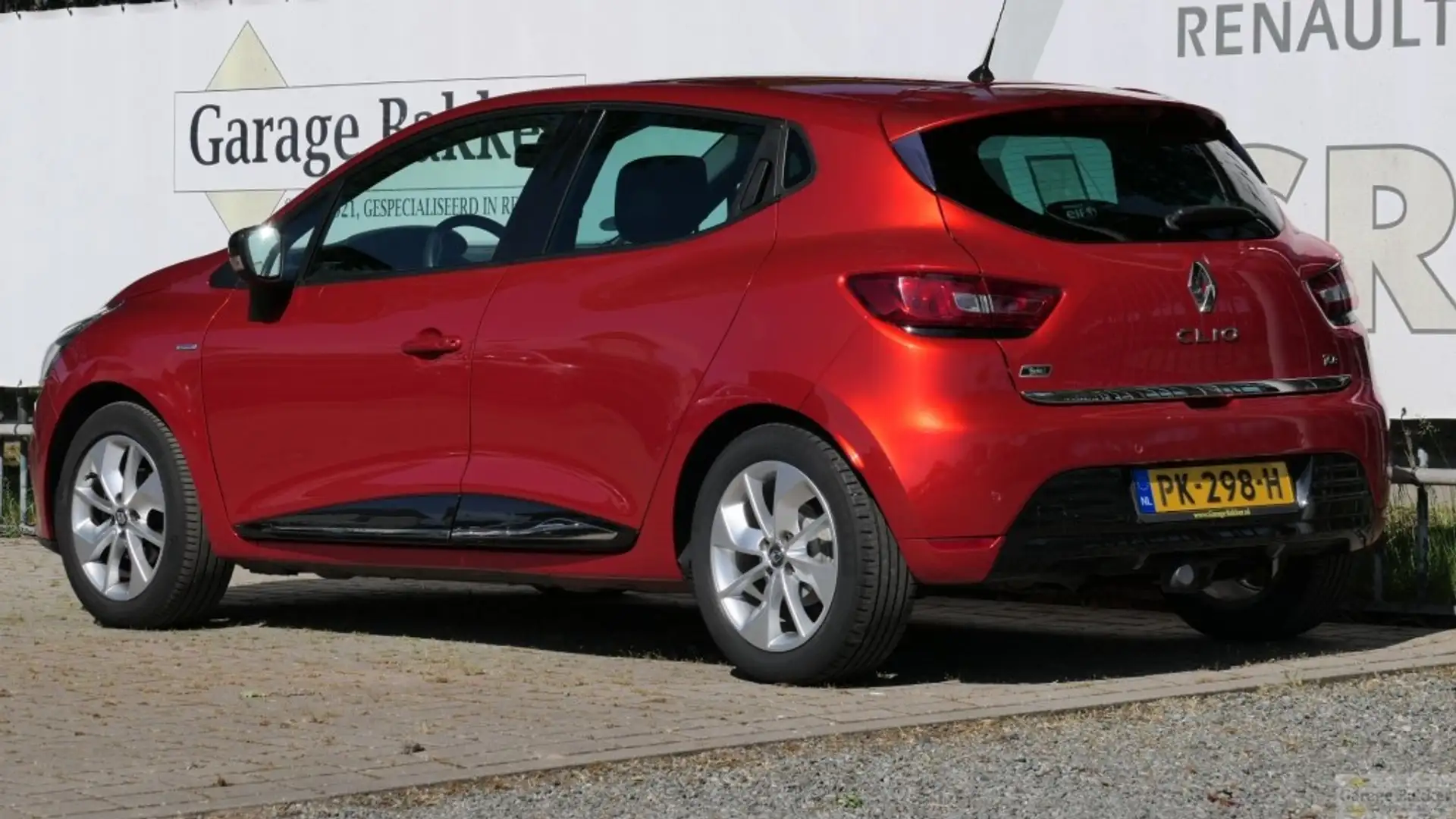 Renault Clio TCe 90 Bi-Fuel Limited LPG Rood - 2