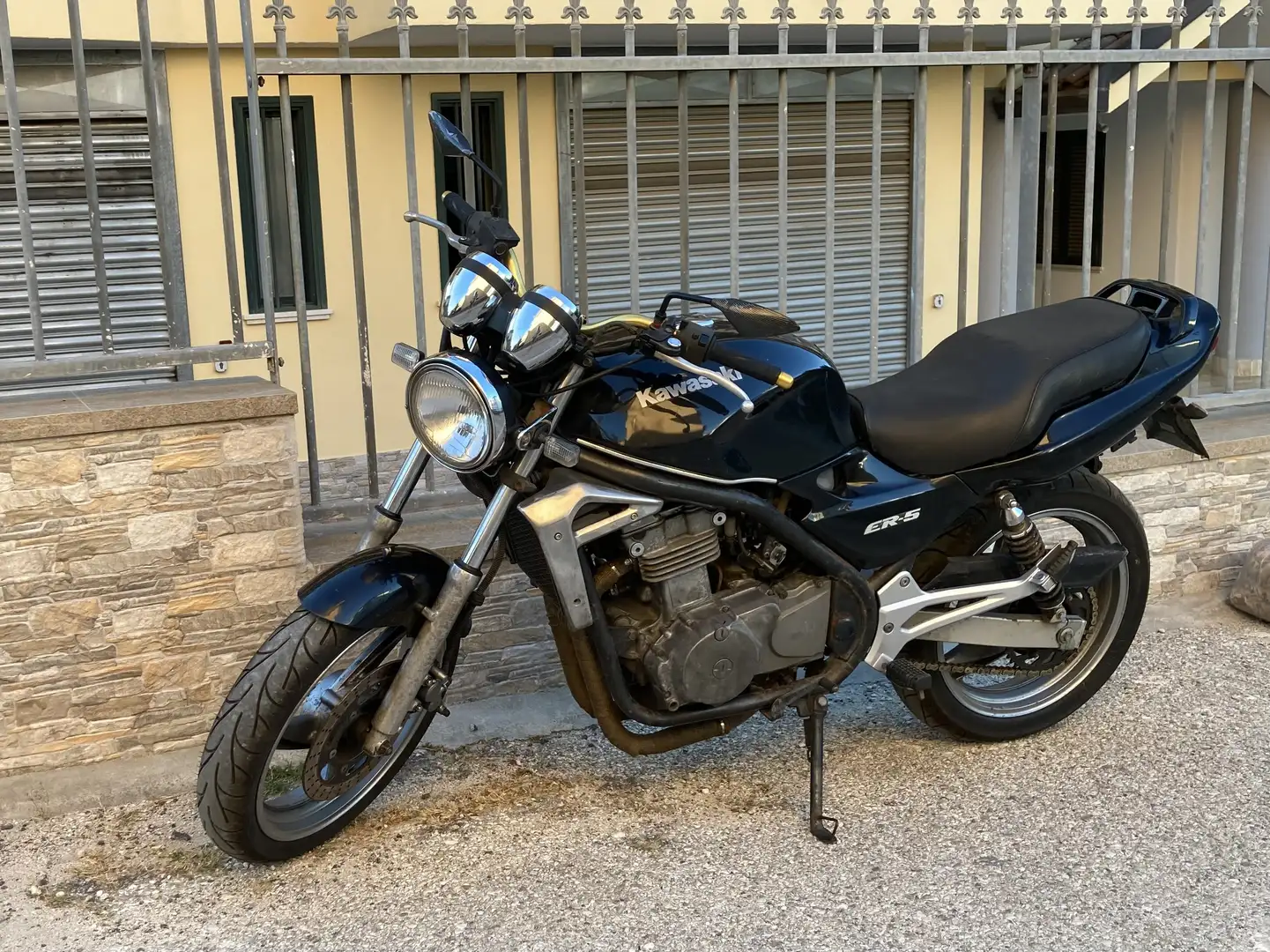 Kawasaki ER - 5 - 1