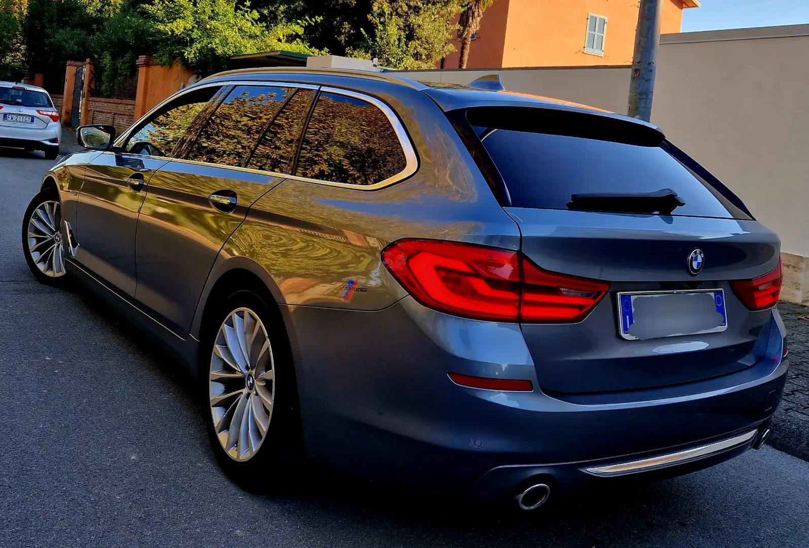 BMW 520 520d Touring luxury-line*TAGLIANDI BMW STRAFULL* Szürke - 2