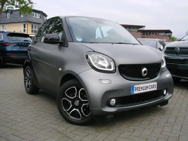 smart forTwo Prime Panorama Kamera Navi Leder JBL