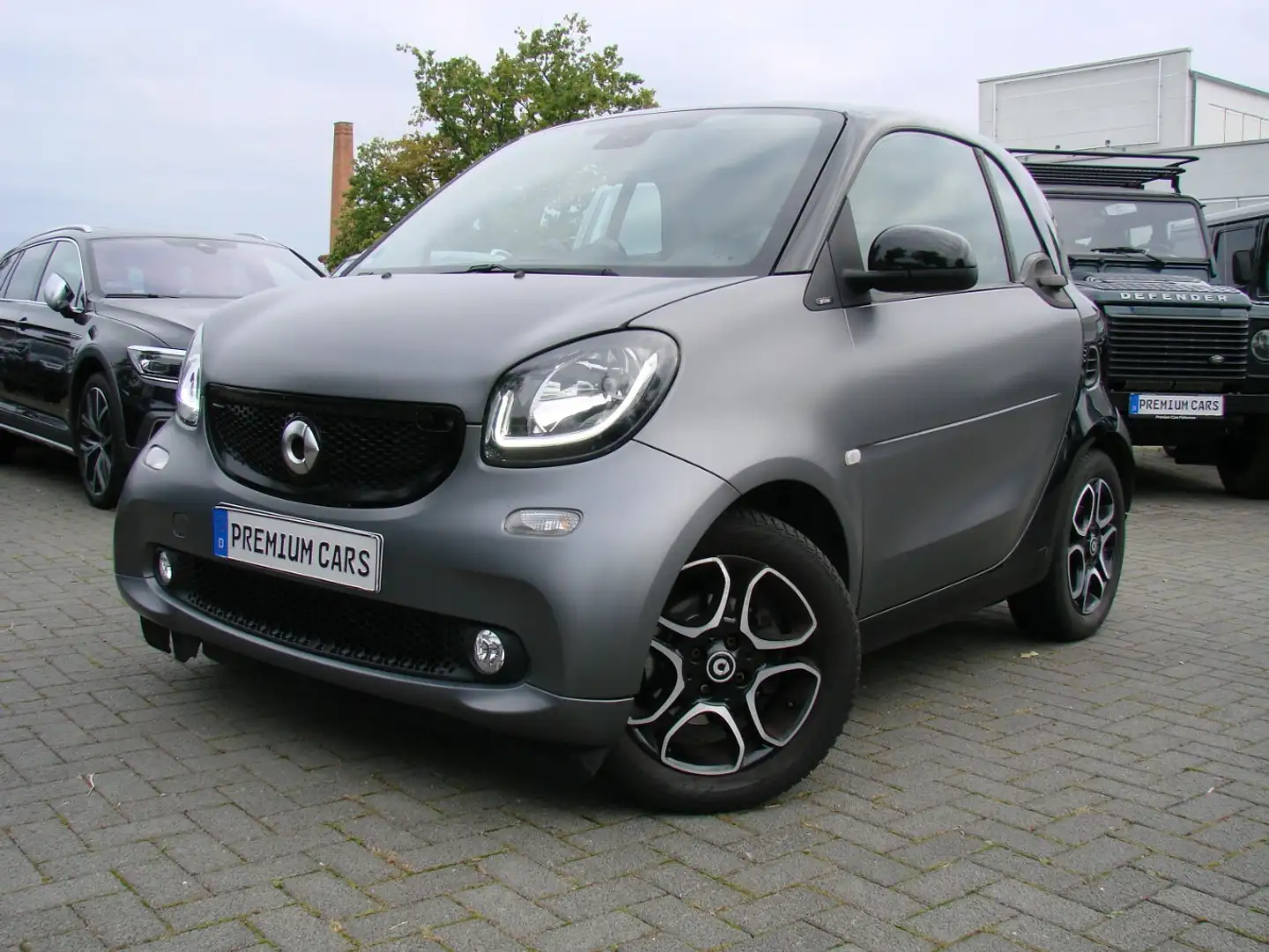 smart forTwo Prime Panorama Kamera Navi Leder JBL Grau - 2