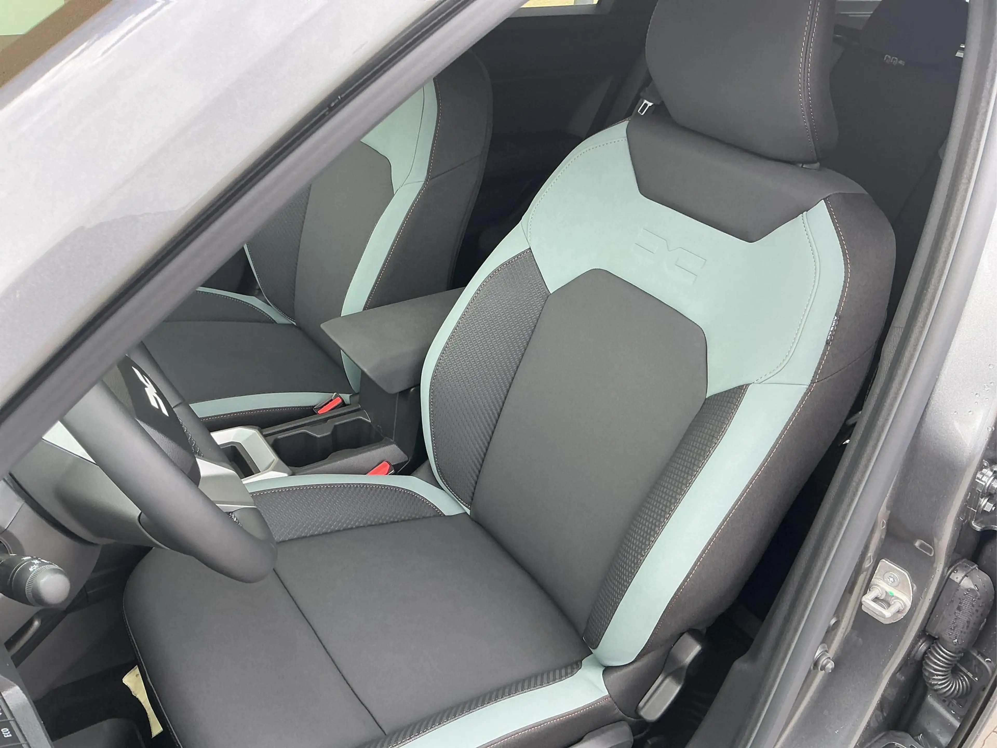 Dacia Bigster Extreme Hybrid-G 150 4x4 Kamera Toter Winkel As... — photo 13