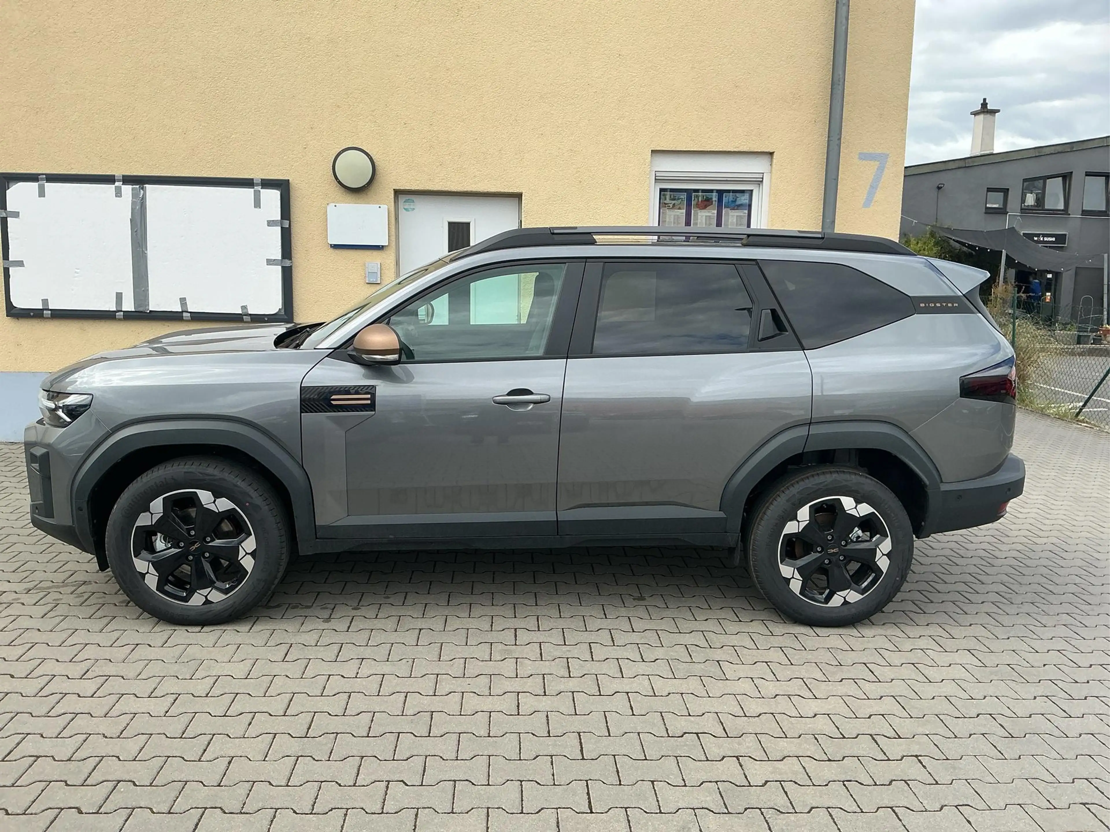 Dacia Bigster Extreme Hybrid-G 150 4x4 Kamera Toter Winkel As... — photo 3
