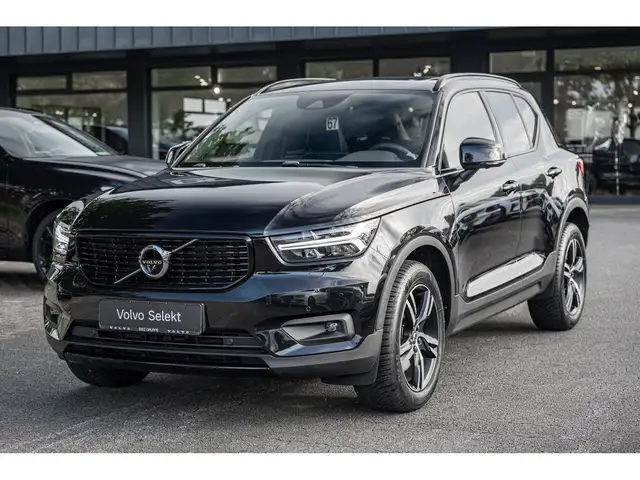 Volvo XC40 XC 40 B4 R Design (EURO 6d)