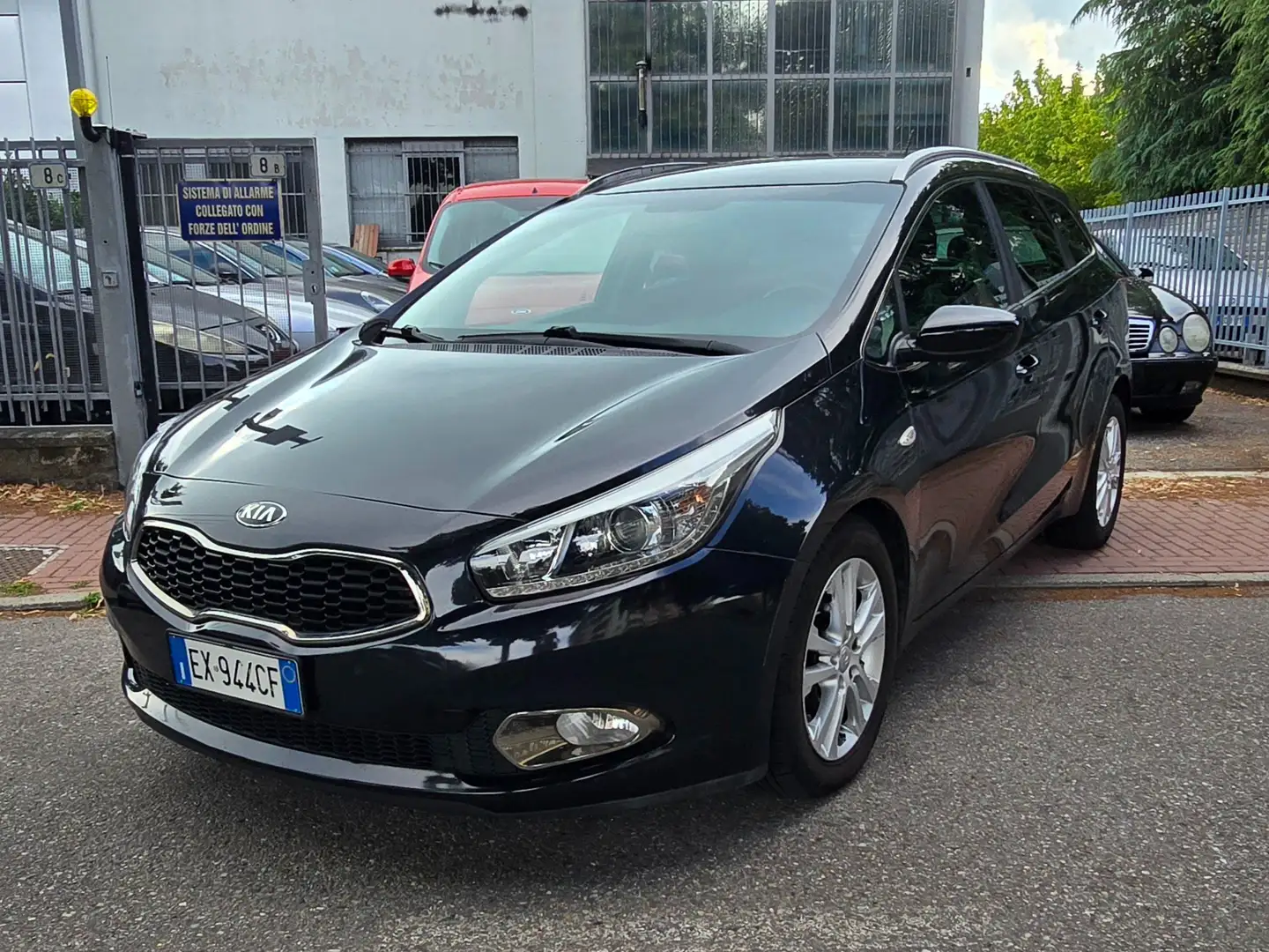 Kia Ceed / cee'd SW 1.6 CRDi High Tech 110 CV OK NEOPATENTATI Nero - 1
