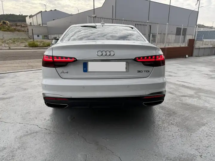 Audi A4 2020, foto 13