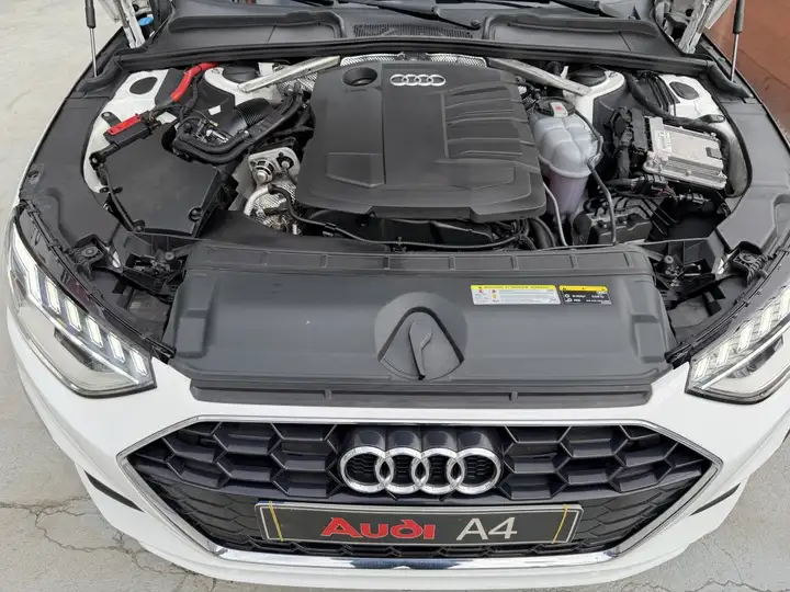 Audi A4 2020, foto 18