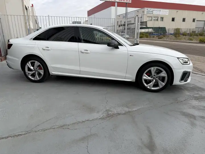 Audi A4 2020, foto 5