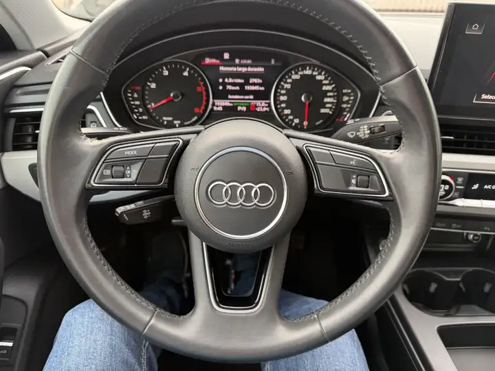 Audi A4 2020, foto 15