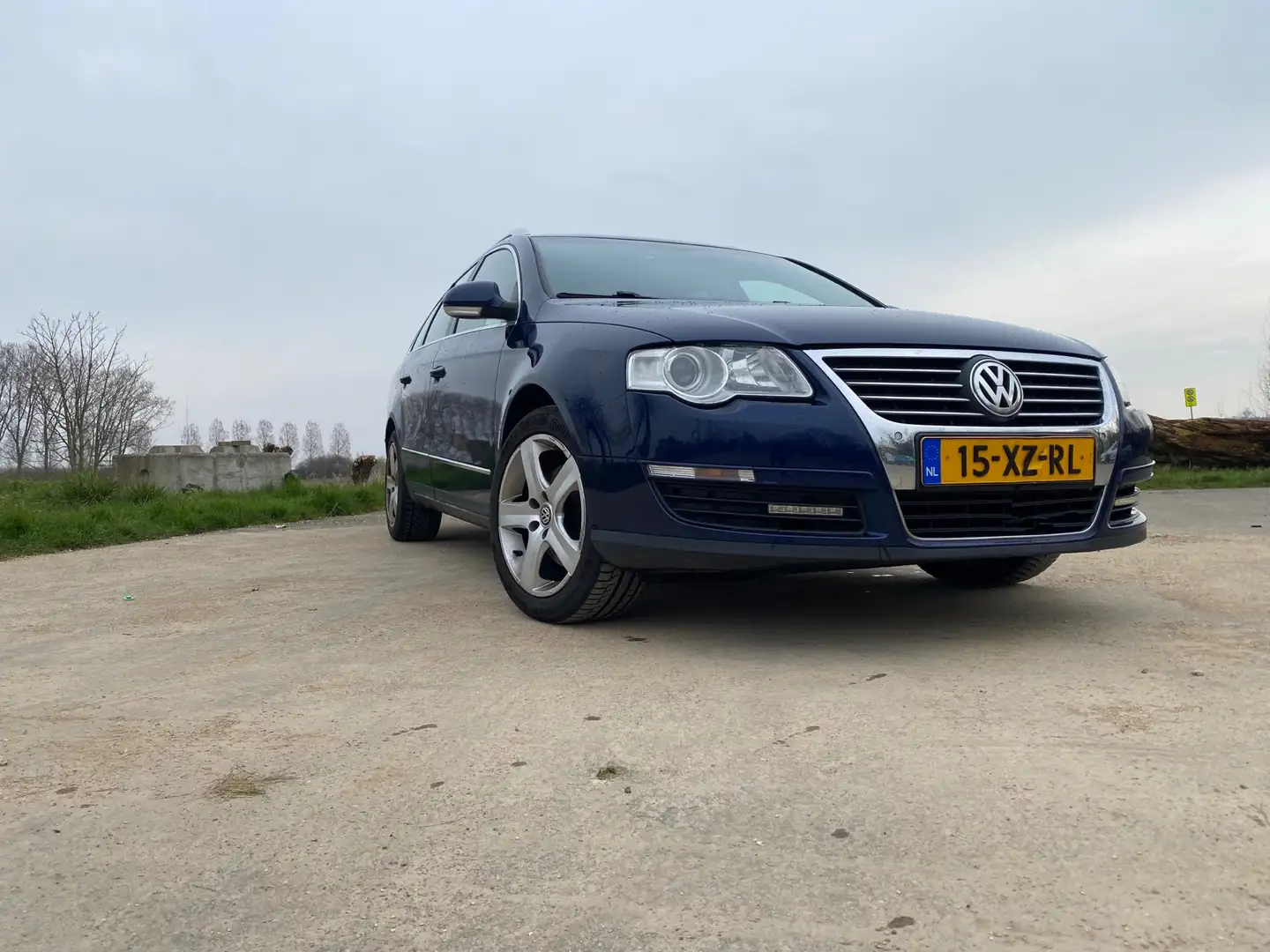 Volkswagen Passat 2.0 FSI Comfortl.Bns Blauw - 1