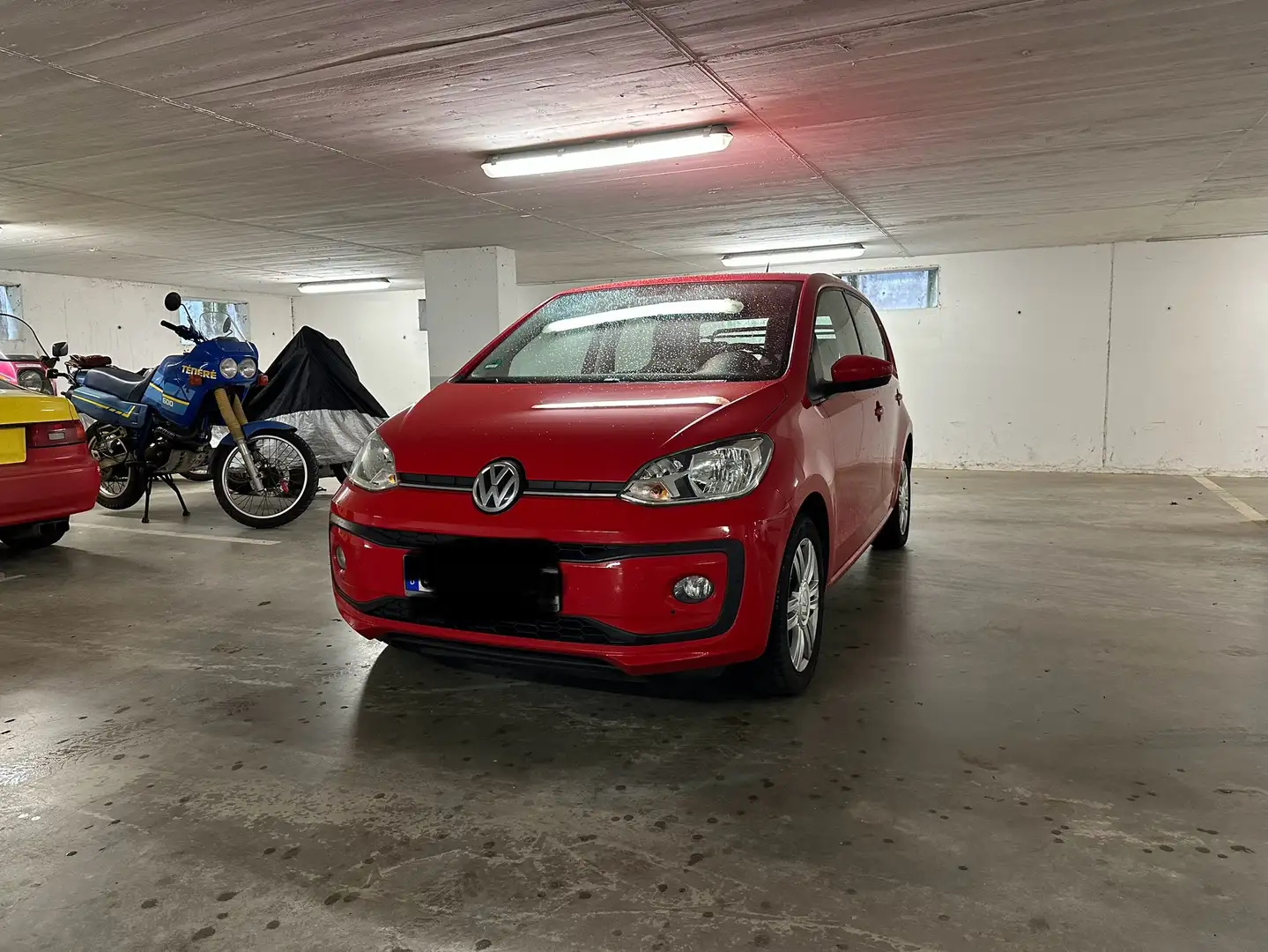 Volkswagen up! Rouge - 1