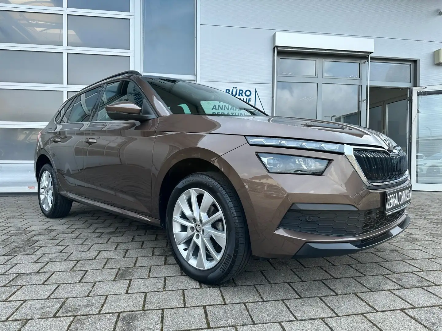 Skoda Kamiq 1.0 TSI DSG Style 2HD SHZ NAV DAB KAM LED Braun - 2