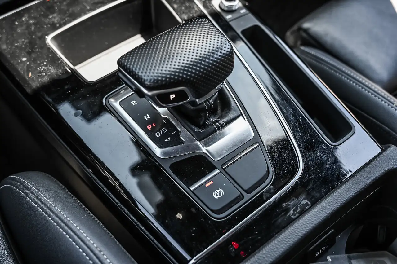 Audi Q5 снимка Audi Q5